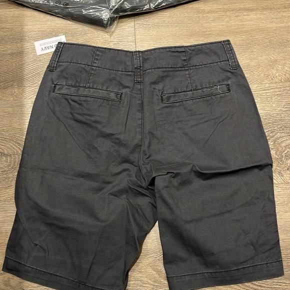 Old Navy NWT waist 29 boys shorts - Picture 3 of 3